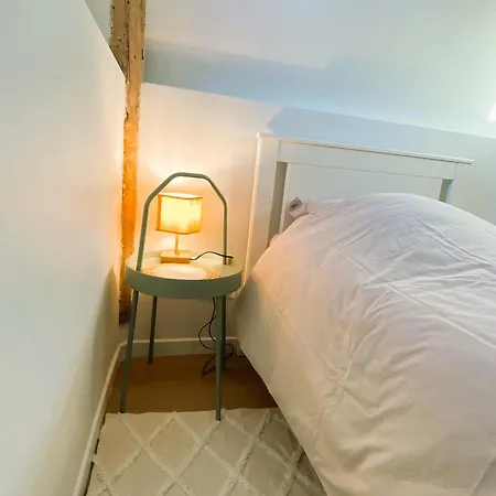 Holiday home Maison 2 Avec Parking Et Jardin